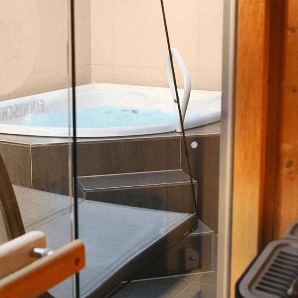 dortmund-mitte-whirlpool-deluxe-suite